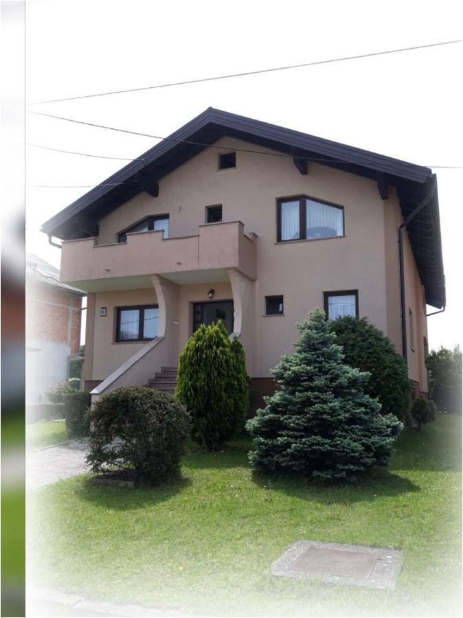 Apartman Kristian Zagreb Airport Velika Gorica Buitenkant foto